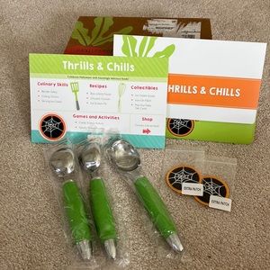 Raddish kids Halloween October fall cooking kit for 3